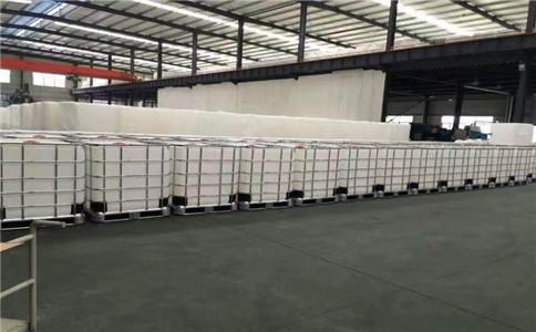 噸桶生產(chǎn)現(xiàn)場(chǎng)拍攝