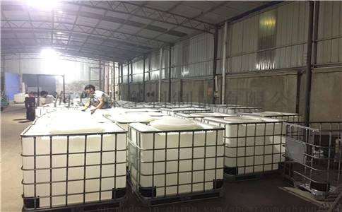 云南噸桶廠家為您介紹導(dǎo)致集裝桶出現(xiàn)氣泡的原因有哪些